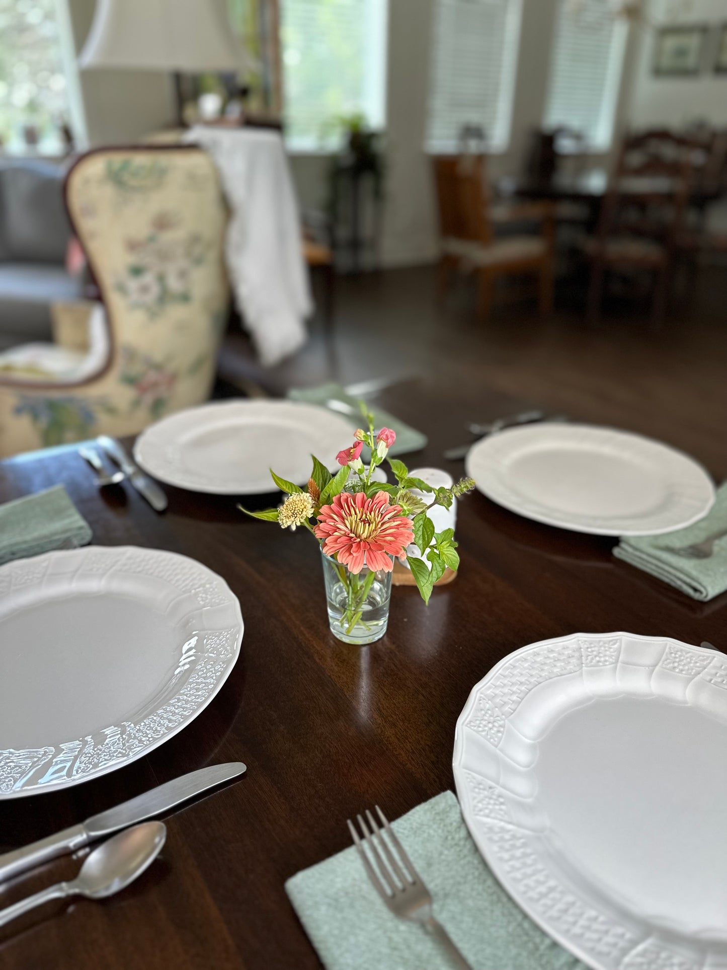 Business Bouquet ( extra small) Subscription: 1 QTY = 10 Bouquets/Week